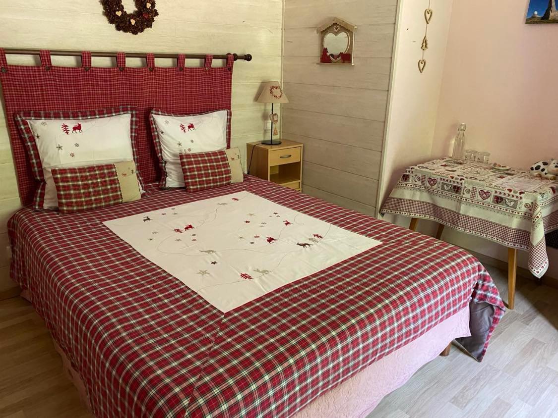 Chambres D'Hotes Des Cascades St-Nicolas Kruth Ngoại thất bức ảnh